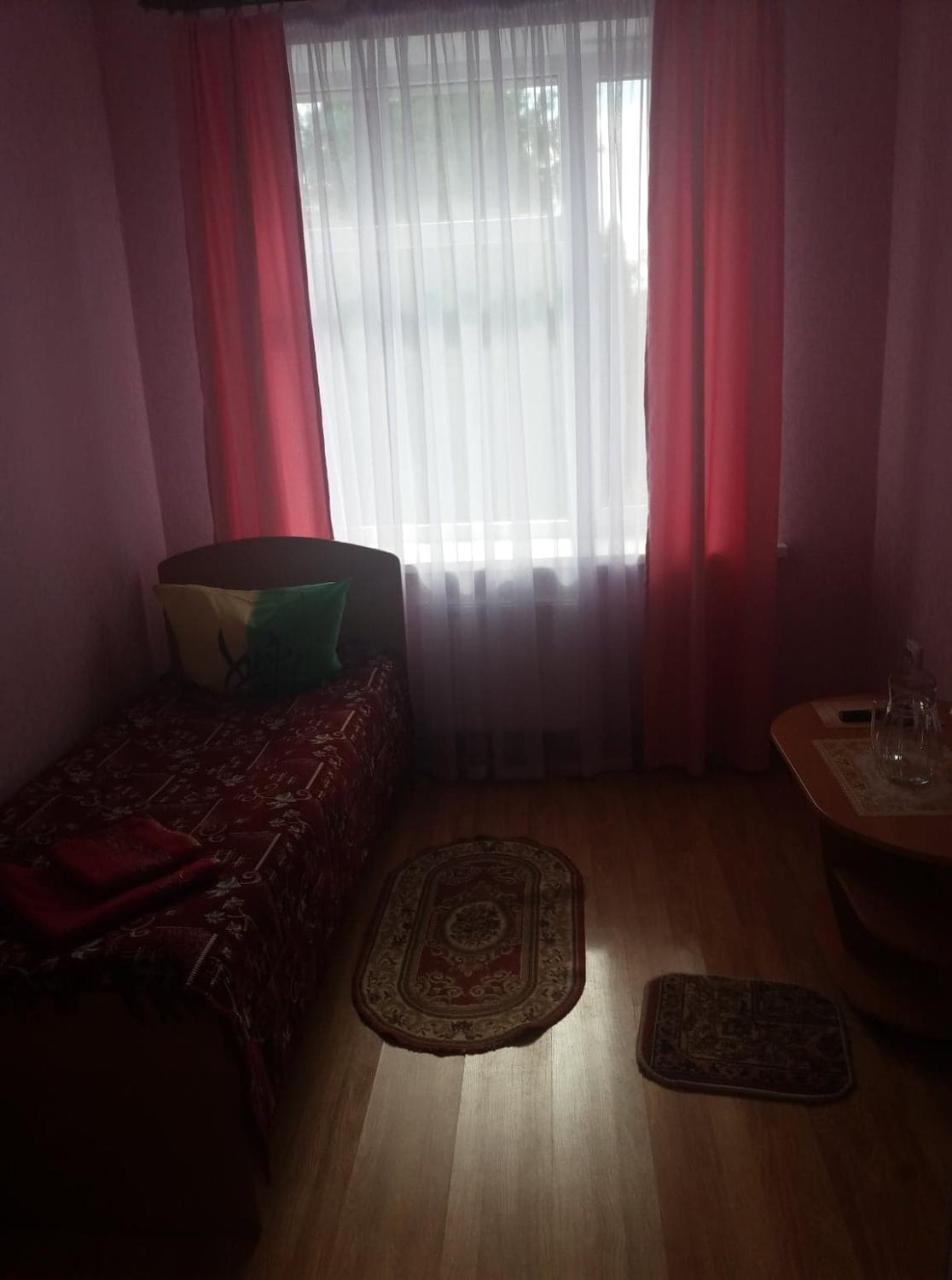 Отель Брама Hlukhiv 外观 照片